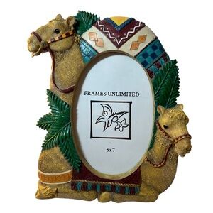 CBK LTD 1998 Resin Camel Frame Holds 5x7 Photo Oval Opening Two Camels